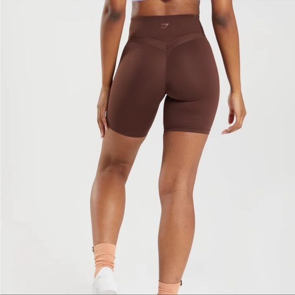 Whitney Simmons x Gymshark - Cycling Shorts - Dandelion Brown - Picture 2 of 8
